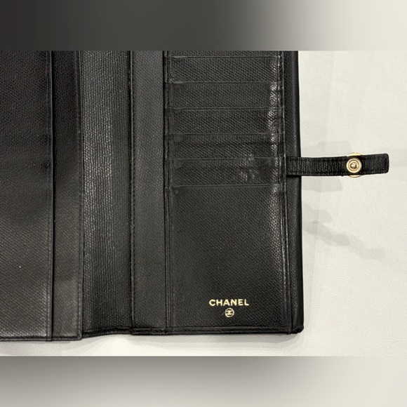 Chanel Interlocking CC Flap Logo Bifold Long Wallet - Picture 4 of 10